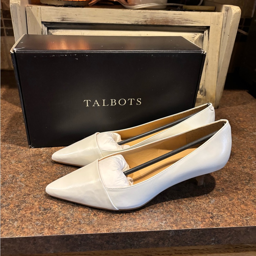 Talbots White Pointed Toe Heels